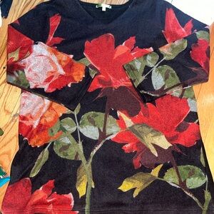 Floral V-Neck Knit Top - Black & Red